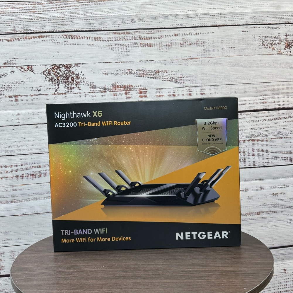 Night hawk X6 AC3200 Triband Wifi Router, Model R8000